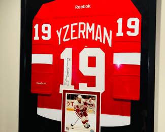 PRICE: $600
YZERMAN SIGNED JERSEY FRAMED