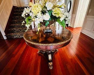 PRICE: $800
MAITLAND-SMITH SPIRO CENTER TABLE
40”DIAMETER x 29.5”H