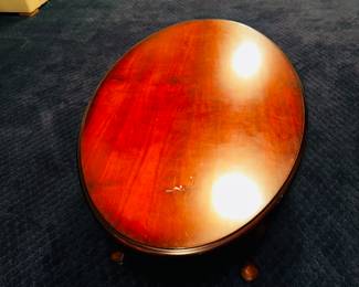 PRICE: $80
BOMBAY OVAL COFFEE TABLE
46”L x 27”W x 17”H
