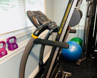50% OFF ORIGINAL PRICE: $600
LIVESTRONG TREADMILL
38”W x 75”L x 58”H