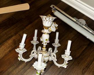 PRICE: $300
VINTAGE ITALIAN CAPODIMONTE CHANDELIER