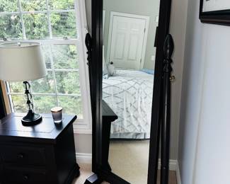 PRICE: $150
EDDIE BAUER LARGE STANDING MIRROR
30”W x 14”D x 73”H