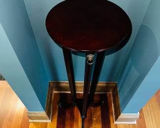 PRICE: $160
BOMBAY TALL ROUND PEDESTAL TABLE WITH LIONS
11.25”DIA x 40.5”H