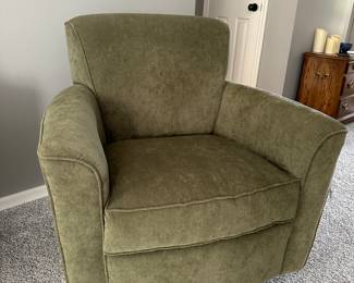 Swivel Green Armchair 