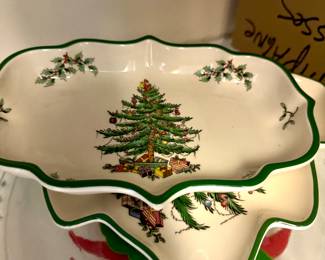 Spode England Christmas Tree Dishware Set