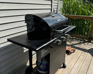 Char-Broil Propane Grill 