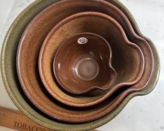 P135 - $80 - Set of 4 Jugtown Pottery Bowls with Pour Spout. All in excellent condition. 