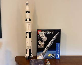 P123 - $75. NASA Apollo Saturn V Completed Lego Set. Looks Complete! Includes box and instruction manual. 
