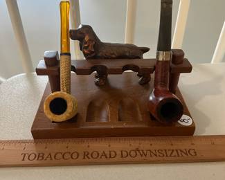 P95 - $60. 4 Pipe Holder with Small Metal Dog. **Pipes are priced separately**