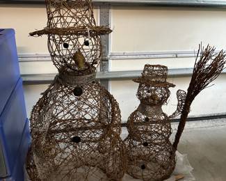 P189 - $25 Pair of Rattan Snowman