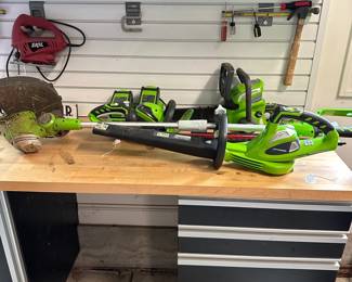 P190 - $175 Greenworks Yard Tools. 2 Batteries & Chargers. Chainsaw, Hedge Trimmer, Leaf Blower, Weed Eater. 