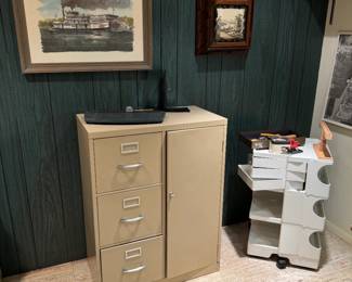 Locking cabinet with key