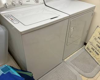 Hotpoint washer and dryer, electric. Work great!!