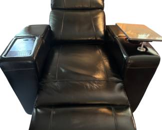 Abbyson Rolland triple power recliner with media control display 