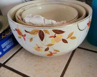 lots of glass and kitchen ware