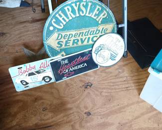 Retro Style Signs and Metal License Plates