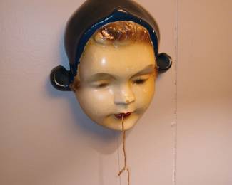 Dutch Girl Thread Holder