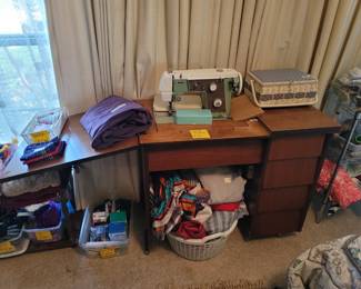 Vintage Dress Maker Sewing Machine & Cabinet