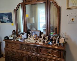 Vintage Dresser w/ Mirror