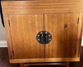 Vintage Chinese cabinet 