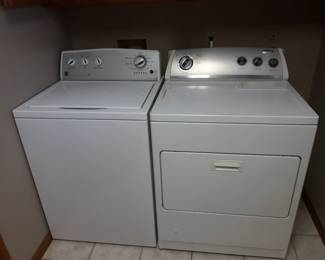 GAS DRYER!!!! Laundry room is behind the kitchen.