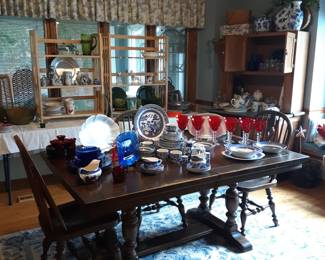 For the color blind folks, lots of blue and white!