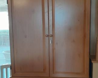 Entertained center-39x78