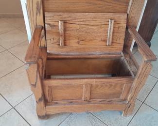Bench opens up and has storage
