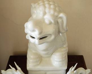 Dragons and guardian statue