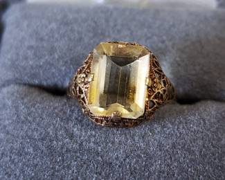 10K gold ring with ornate filigree