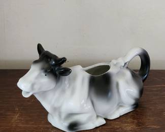 Cow creamer