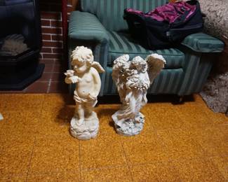yard statues