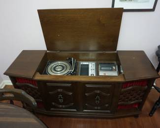 console stereo