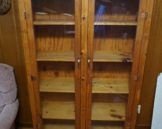 display cabinet