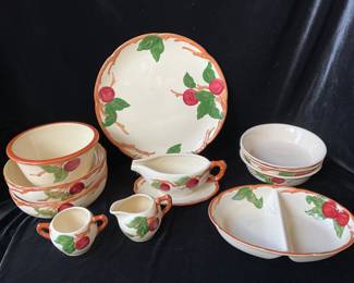 https://www.auctionninja.com/meadowlark-estate-services/sales/details/fabulous-fine-china-crystal-jewelry-and-collectibles--3.html