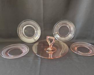 https://www.auctionninja.com/meadowlark-estate-services/sales/details/fabulous-fine-china-crystal-jewelry-and-collectibles--3.html