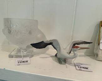 Lalique Elizabeth Vase, Lladro Crane Figure 1600
