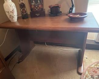 desk eligible for presale