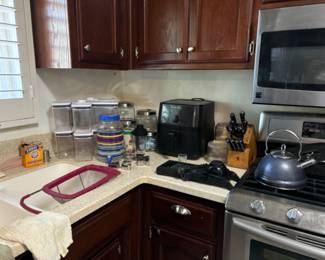canisters, knife set, air fryer