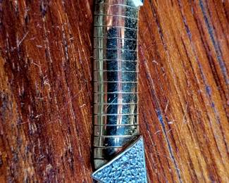 14 kt gold Omega style necklace