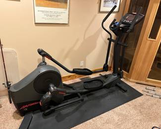 Lite Fitness 5i Elliptical Machine
