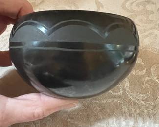 Pueblo Pottery Bowl by 
Ursulita Naranjo (1924-1988) was a talented potter from Santa Clara Pueblo. She was the mother of noted potters Dolores Curran and Geri Naranjo, the mother-in-law of Jennifer (Tse-Pe) Sisneros, and the grandmother of Kevin
Monica Naranjo and Ursula Curran.