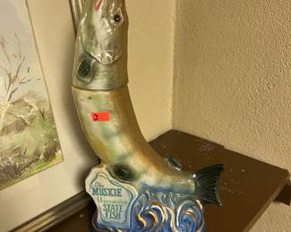 Old Decanters The muskie Wisconsin state fish