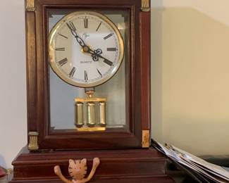 Great selection of wall and mantle clocks. 
