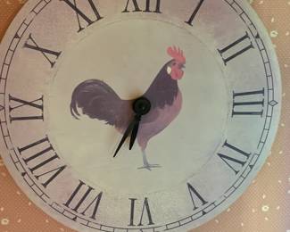 Great selection of wall and mantle clocks. 