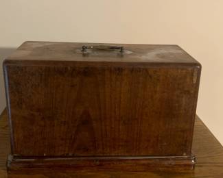 Antique Sewing Machine w/ Lockable Transport Box