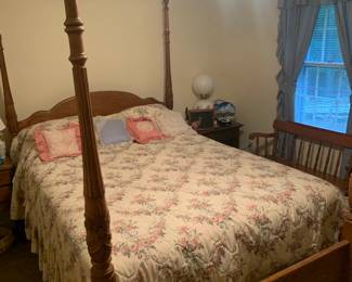 Four Post Queen bedset