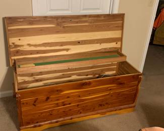 Heavy Cedar Chest w/ Top Felt Line Holder and Bottom Storage