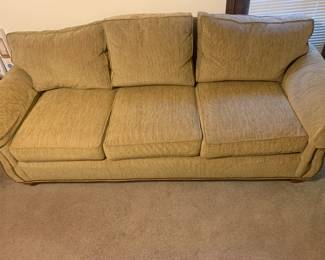 Sofa/Couch in mint condition