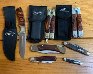 Hundreds of Vintage Pocket Knives in a massive pocket knife collection